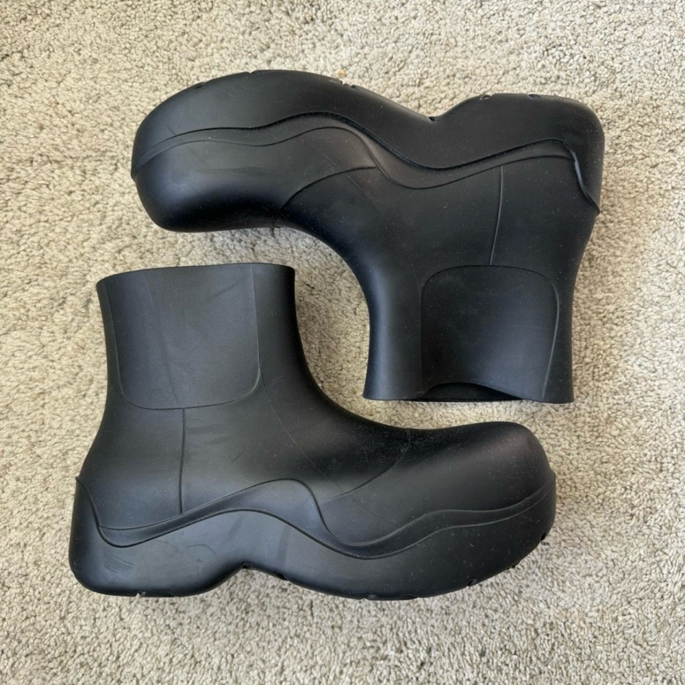 Bottega Veneta Puddle Boot (Black - Size 11 Mens)